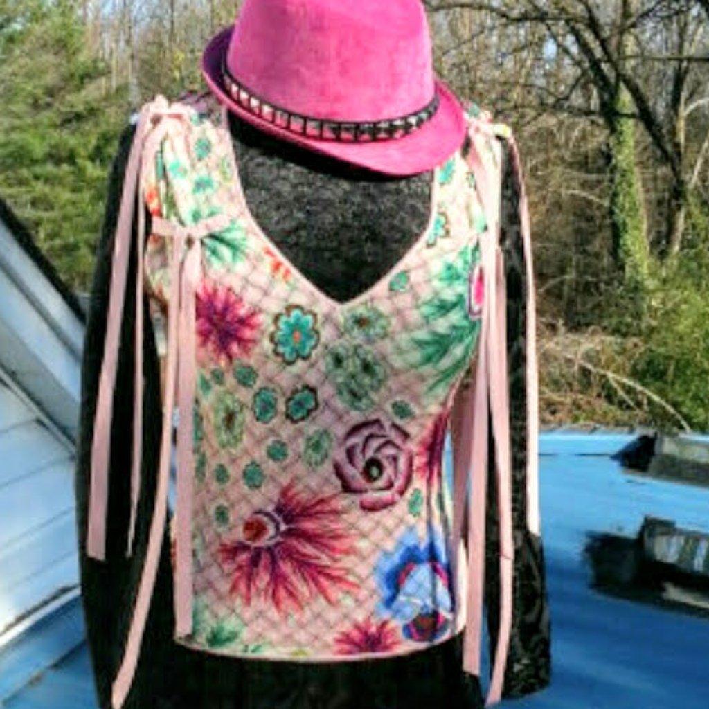 Missoni Pink Floral Lacy Weave V-Neck Top W Ribbons. Nwot
